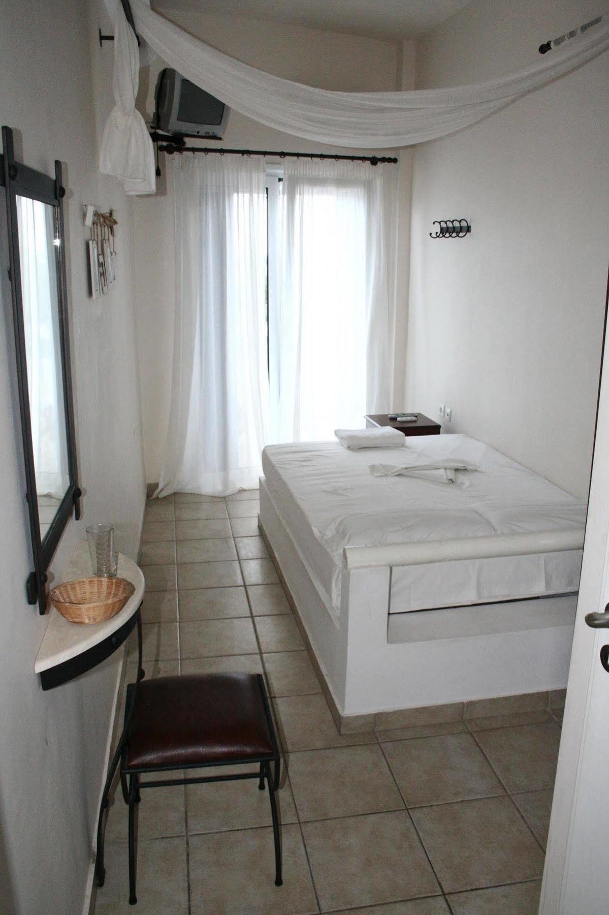 Cyclades Hotel Serifos Livadi  Eksteriør billede